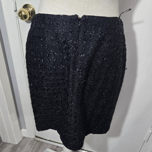 White House Black Market Tweed Mini Skirt Metallic Silver Chain Button 6 - Picture 8 of 10